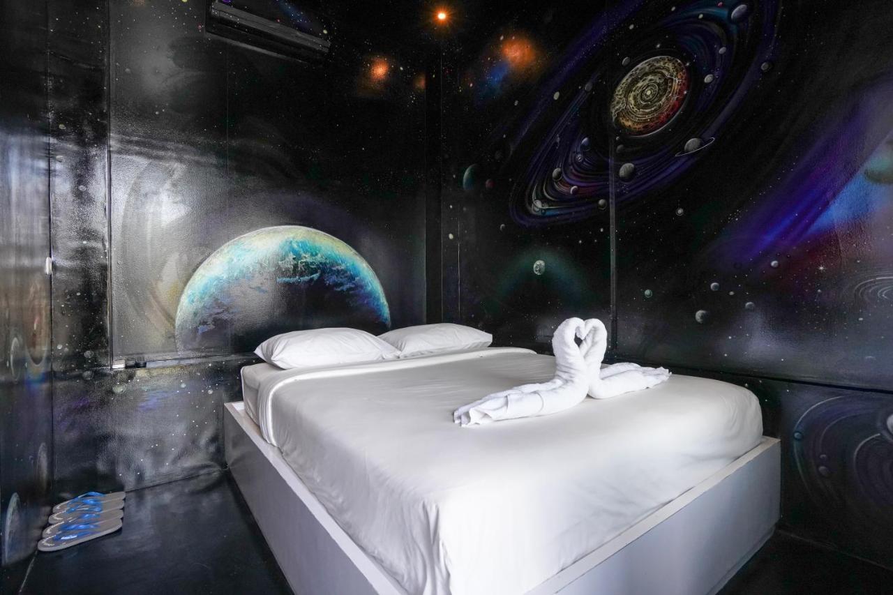 d`Gobers Hostel Seminyak by Gumilang Hospitality Bagian luar foto