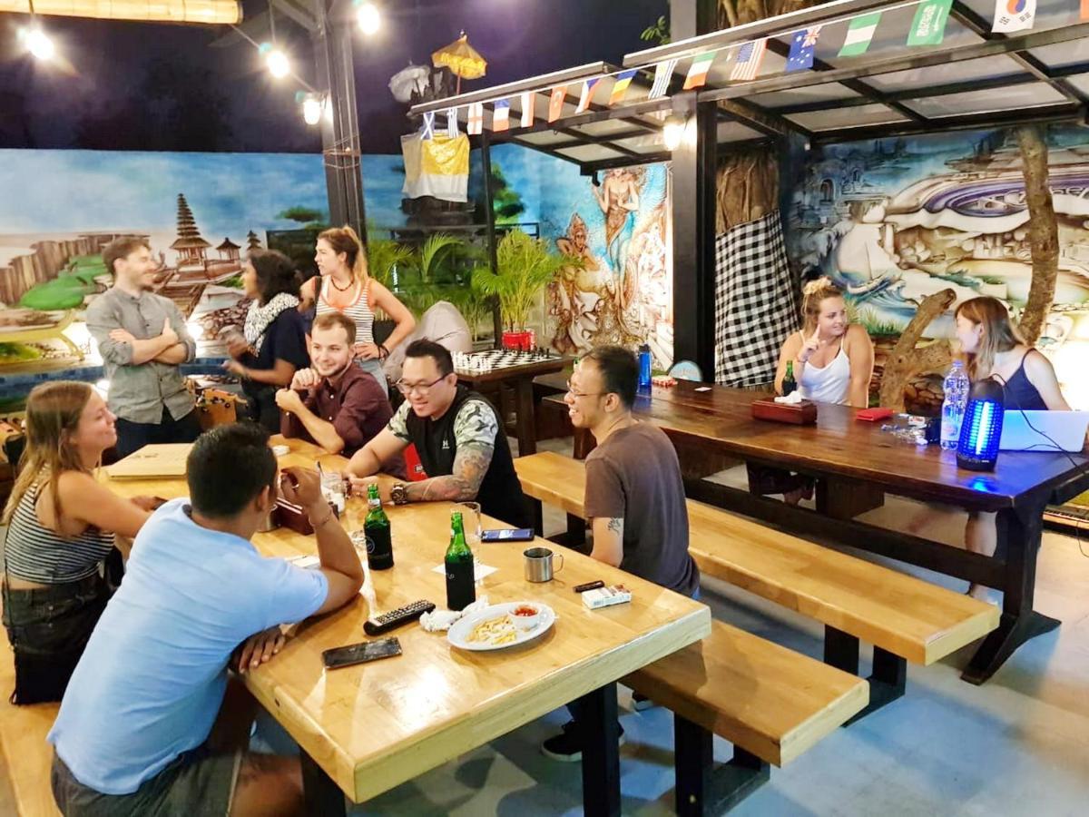 d`Gobers Hostel Seminyak by Gumilang Hospitality Bagian luar foto
